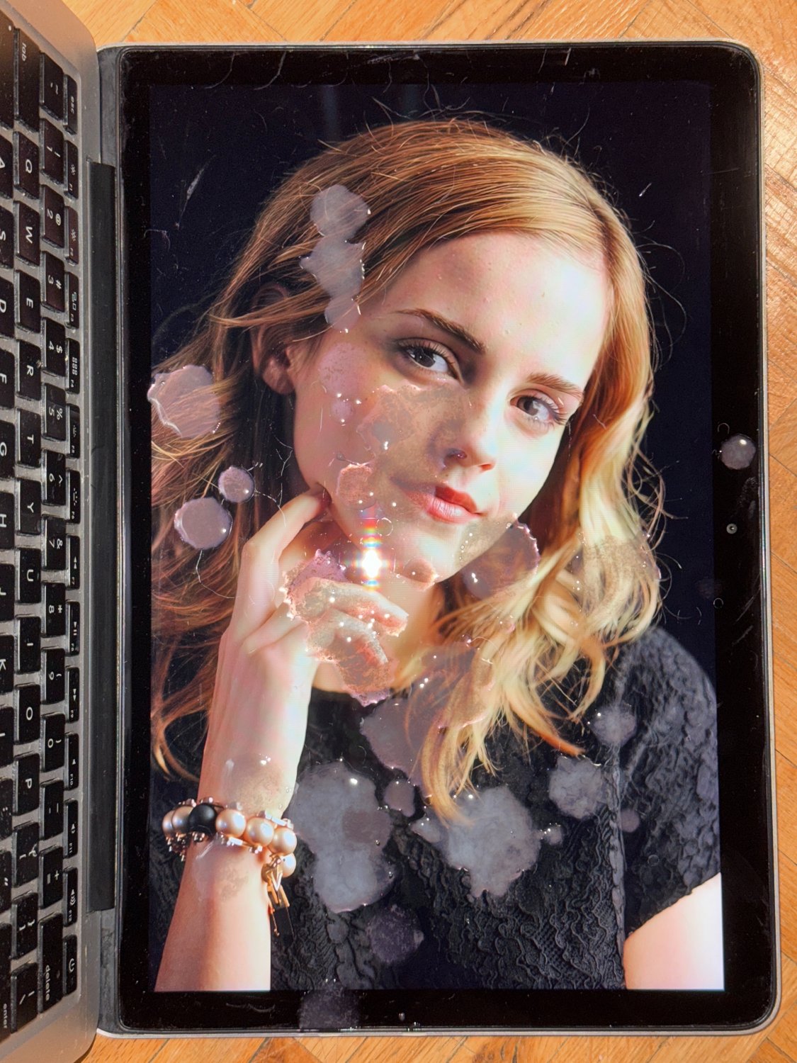 Mjej1Duu Emma Watson Cum Tribute 052 02.jpg